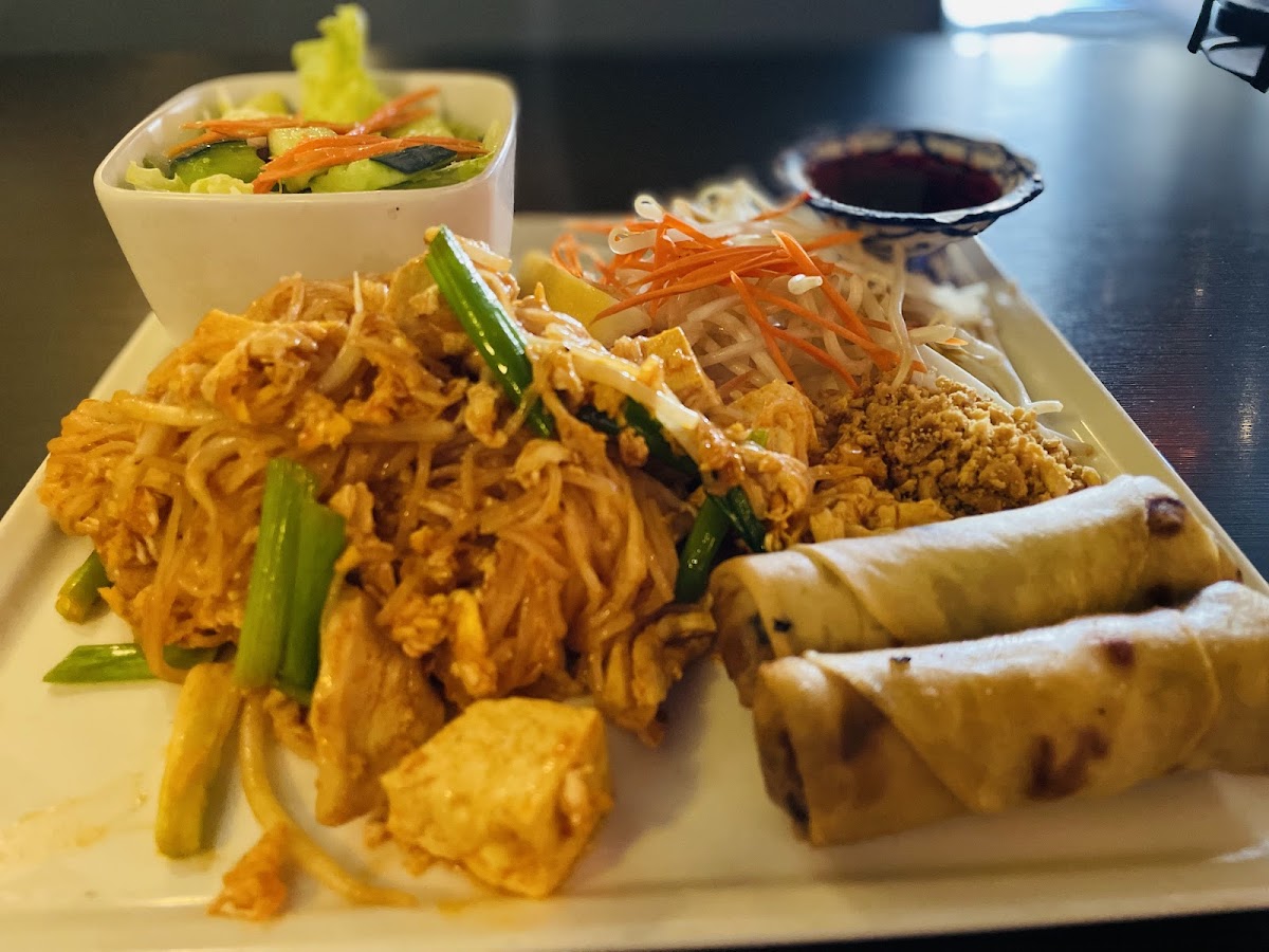 Coconut Bay Thai Restaurant-3